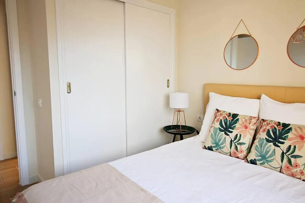Soleado Y Flamante Apartamento En Los Cristianos De Membrillosuites Spanien