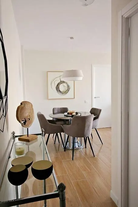 Soleado Y Flamante Apartamento En Los Cristianos De Membrillosuites Spanien