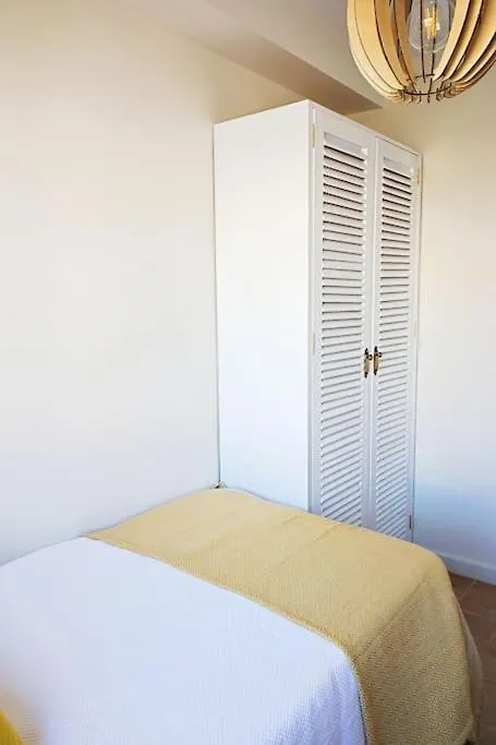 Soleado Y Flamante Apartamento En Los Cristianos De Membrillosuites