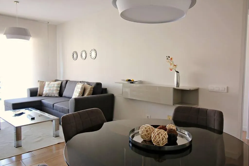 Soleado Y Flamante Apartamento En Los Cristianos De Membrillosuites 0*, Los Cristianos (Tenerife)